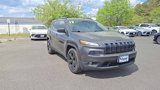 Used 2017 Jeep Cherokee High Altitude image 2