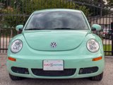 Used 2008 Volkswagen Beetle S image 2