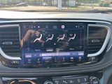 Used 2021 Chrysler Pacifica Touring-L w/ Premium & Safety Sphere Group image 6