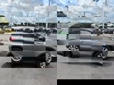 Used 2019 Kia Sorento LX image 4