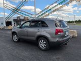 Used 2012 Kia Sorento LX w/ Convenience Pkg image 2