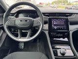 Used 2024 Jeep Grand Cherokee Laredo image 2