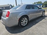 Used 2018 Chrysler 300 Limited image 3