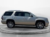 Used 2013 Cadillac Escalade Premium image 2