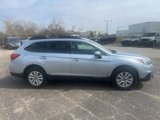 Used 2017 Subaru Outback 2.5i Premium image 4