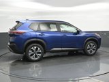 Used 2023 Nissan Rogue SV image 3