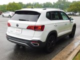 Used 2022 Volkswagen Taos SEL w/ Panoramic Sunroof Package image 4