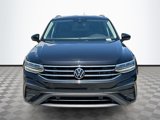 Used 2022 Volkswagen Tiguan SE image 2