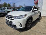 Used 2018 Toyota Highlander XLE image 3