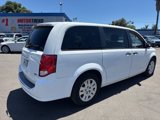 Used 2019 Dodge Grand Caravan SE w/ UConnect Hands-Free Group image 4