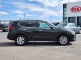 Used 2018 Nissan Rogue SV image 2