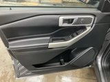 Used 2021 Ford Explorer XLT w/ Equipment Group 202A image 5