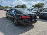 Used 2022 Nissan Altima 2.5 SV image 3