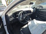 Used 2023 Volkswagen Jetta SE image 3