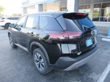 Used 2023 Nissan Rogue SV image 3