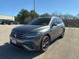 Used 2024 Volkswagen Tiguan SE image 3