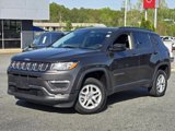 Used 2018 Jeep Compass Sport image 2