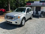 Used 2009 Ford Escape XLS image 3