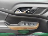 Used 2023 GMC Acadia SLE w/ Driver Convenience Package image 6