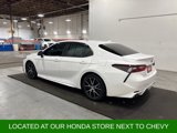 Used 2022 Toyota Camry SE image 4