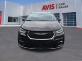 Used 2023 Chrysler Pacifica Touring-L image 2