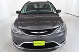 Used 2017 Chrysler Pacifica Touring-L Plus image 3