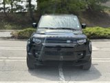 New 2025 Land Rover Defender 110 X-Dynamic SE image 3