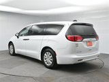 Used 2021 Chrysler Voyager L image 3