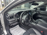 Used 2019 Toyota Camry SE image 3