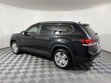 Used 2020 Volkswagen Atlas SE w/ Towing Package image 4