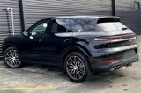 Certified 2025 Porsche Cayenne image 3