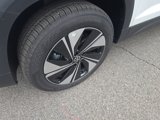 New 2025 Volkswagen Taos SE image 2