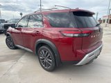 Used 2022 Nissan Pathfinder SL w/ SL Premium Package image 5