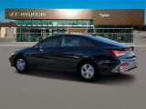 New 2025 Hyundai Elantra SE image 4