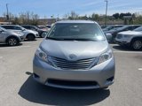 Used 2016 Toyota Sienna LE image 2