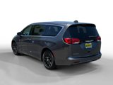 Used 2022 Chrysler Voyager LX image 3