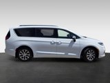 New 2025 Chrysler Pacifica Pinnacle image 4