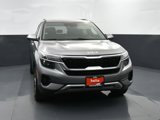Certified 2022 Kia Seltos EX image 3