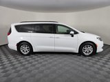 Used 2021 Chrysler Voyager Lxi image 3