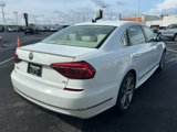 Used 2017 Volkswagen Passat 1.8T R-Line image 5