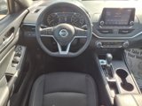 Certified 2022 Nissan Altima 2.5 SV image 3