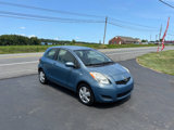 Used 2010 Toyota Yaris 2-Door Hatchback image 3