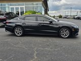 Certified 2022 Hyundai Sonata SEL w/ Preferred Accessory Package image 3