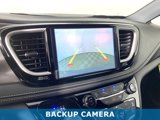 New 2025 Chrysler Pacifica Select image 3