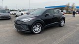 Used 2022 Toyota C-HR XLE image 4