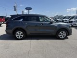 Used 2024 Kia Sorento LX image 2
