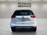 Used 2017 Nissan Rogue SV image 4