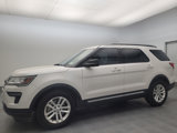 Used 2018 Ford Explorer XLT image 2