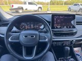Used 2022 Jeep Compass Latitude image 2