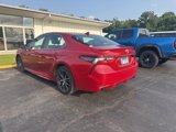 Used 2021 Toyota Camry SE image 3